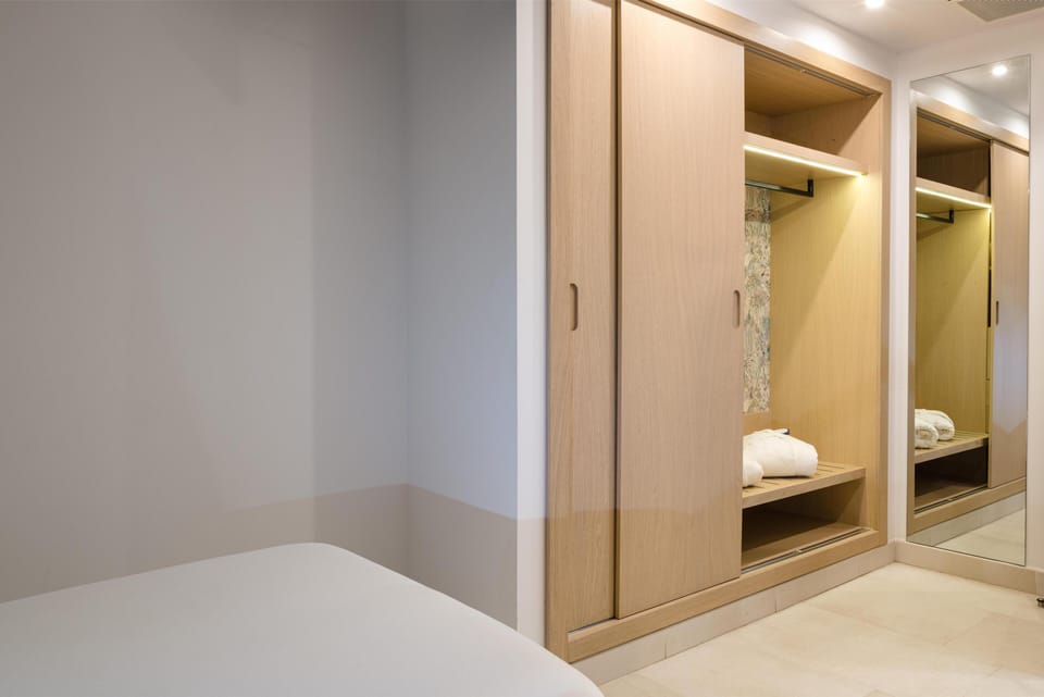 In-room safe, blackout drapes, WiFi (free), bed sheets