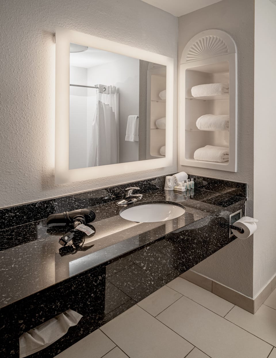 Bathroom sink