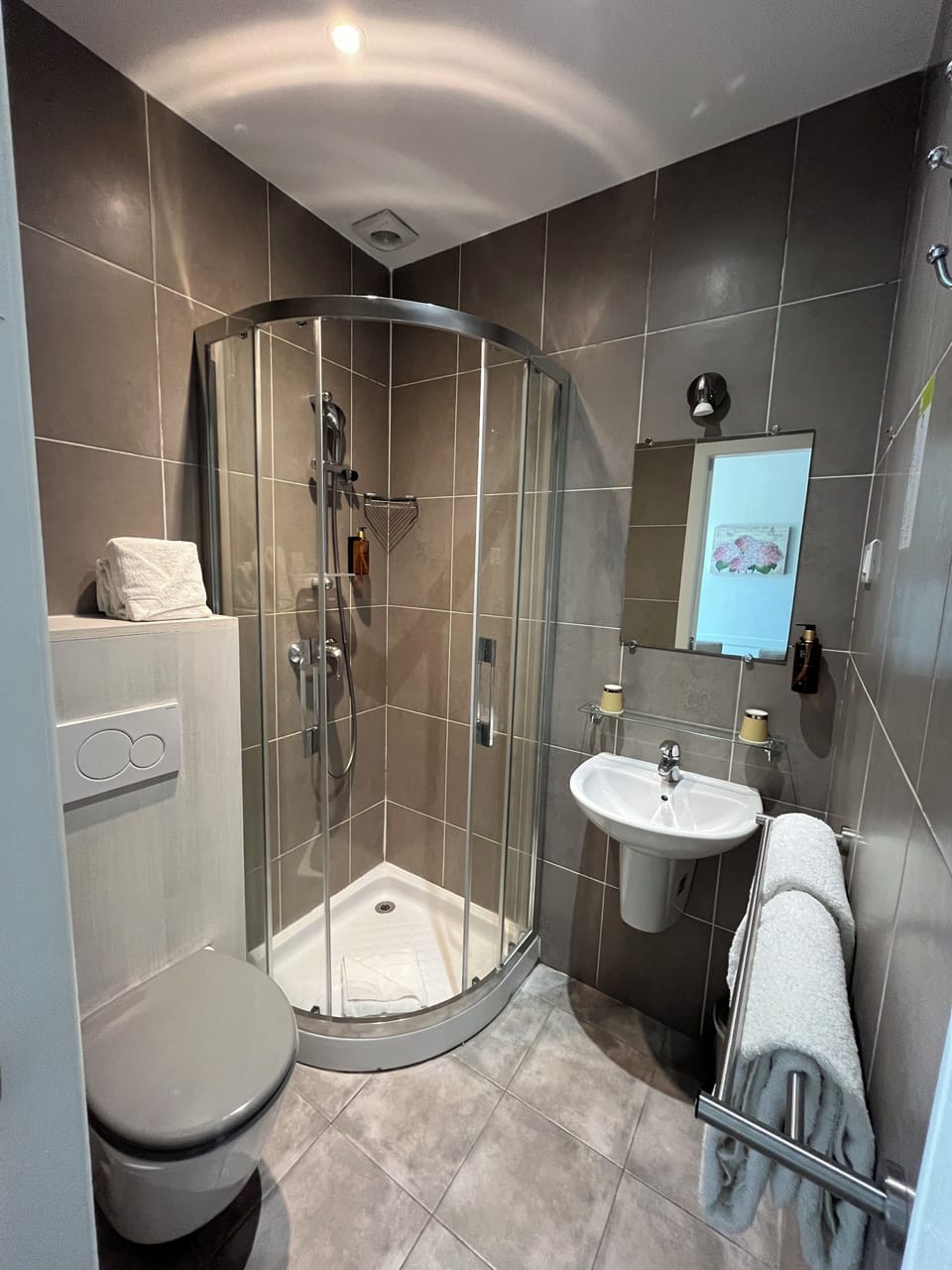 Comfort Triple Room, Garden View | Bathroom | Shower, hair dryer, towels, soap