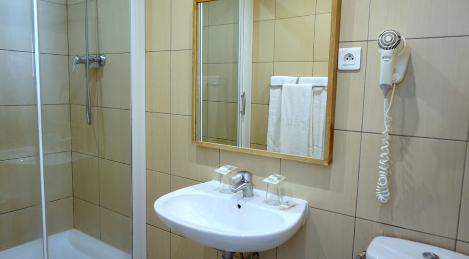 Hair dryer, towels