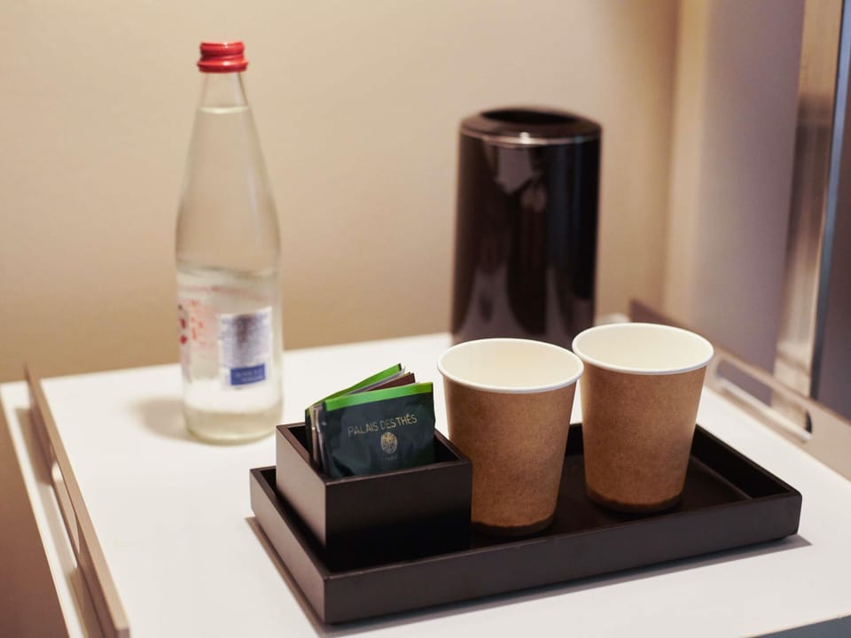 Premium bedding, in-room safe, blackout drapes, soundproofing