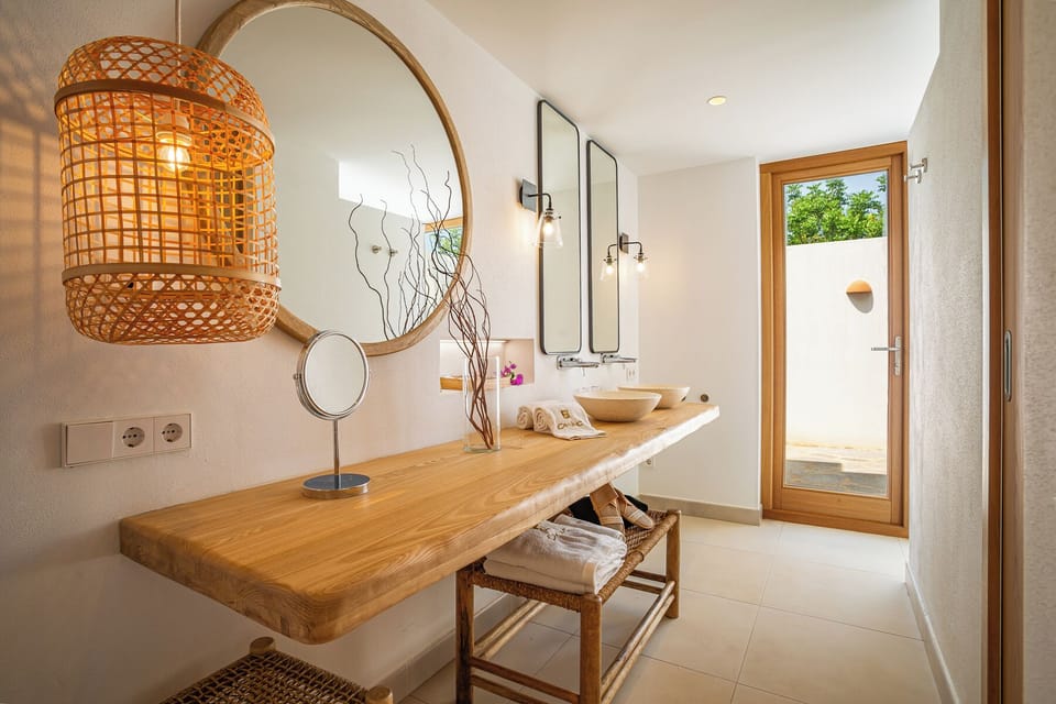 Premium Suite, Terrace, Garden View | Egyptian cotton sheets, premium bedding, down comforters, minibar