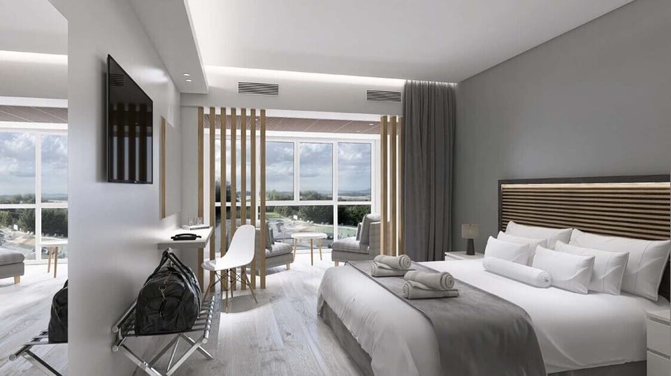 Junior Suite with Pool View | 1 bedroom, Select Comfort beds, in-room safe, soundproofing