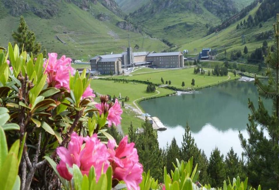 Vall de Nuria Hotel in Ripollès
