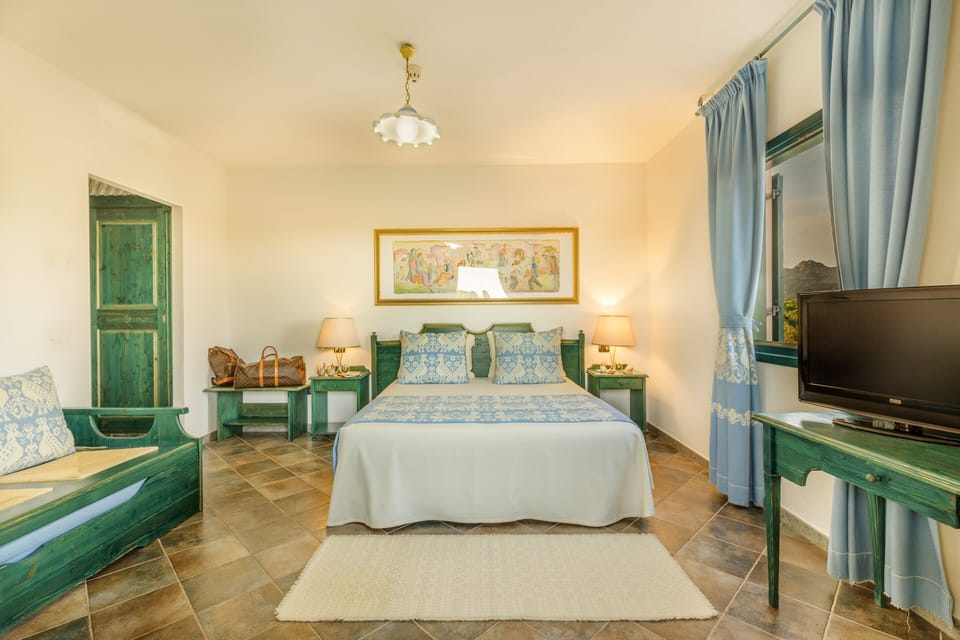 Superior Double Room | In-room safe, soundproofing, cribs/infant beds