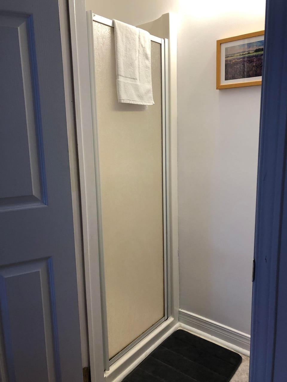 Rainfall showerhead, free toiletries, hair dryer, bathrobes