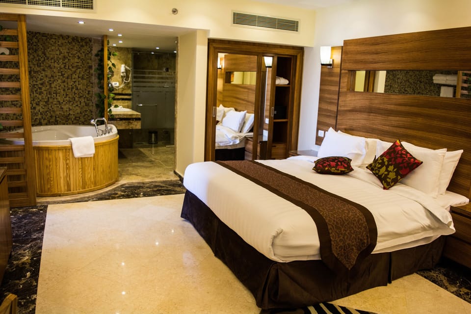Spa Suite (with Sea & Pool view)  | Minibar, in-room safe, iron/ironing board (on request)