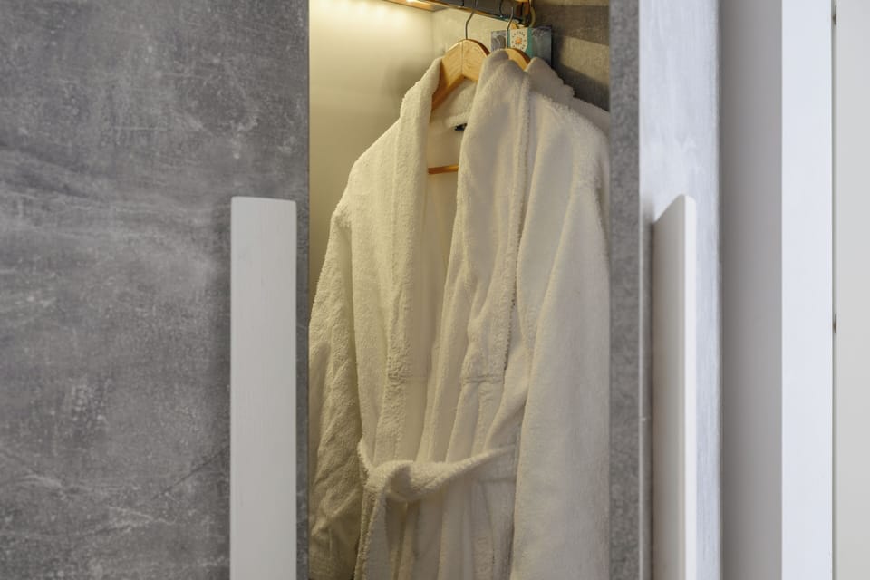 Egyptian cotton sheets, premium bedding, minibar, in-room safe