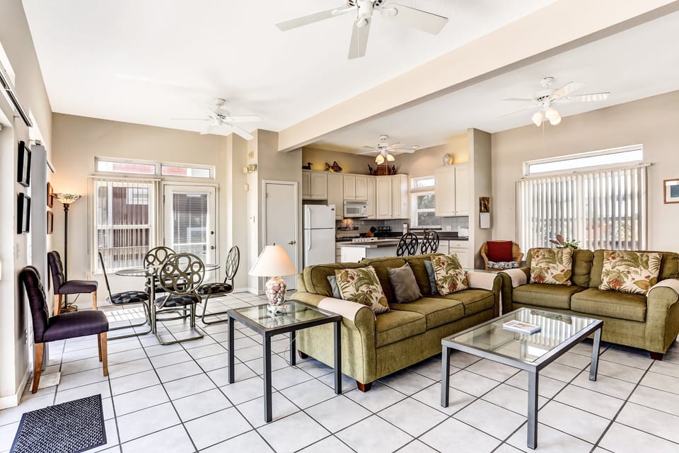 House, 3 Bedrooms | Living area | TV, DVD player