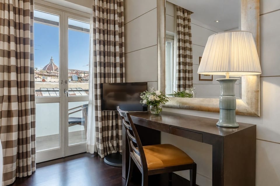 Duomo Double with Balcony | Down comforters, minibar, in-room safe, desk