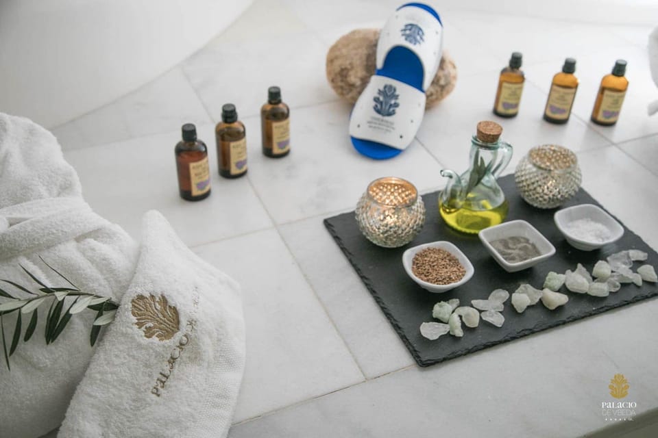 Couples treatment rooms, hot springs, body treatments, body wraps