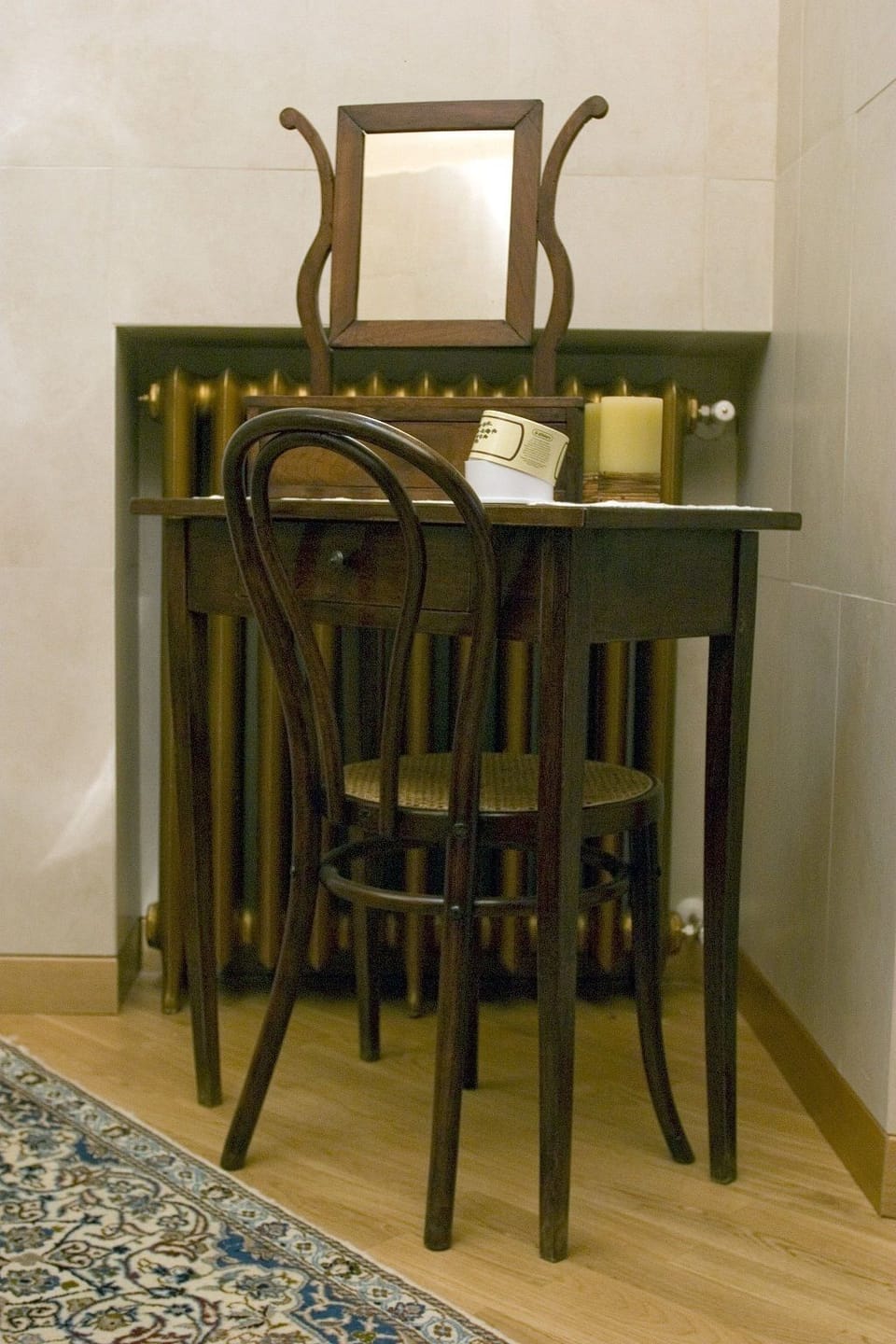 Suite | Bathroom | Shower, hair dryer, bidet, towels
