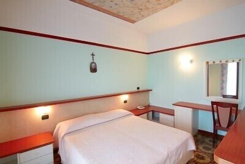 Soundproofing, WiFi (free)