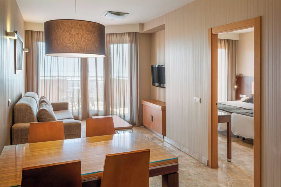 Minibar, free cribs/infant beds, free WiFi, bed sheets