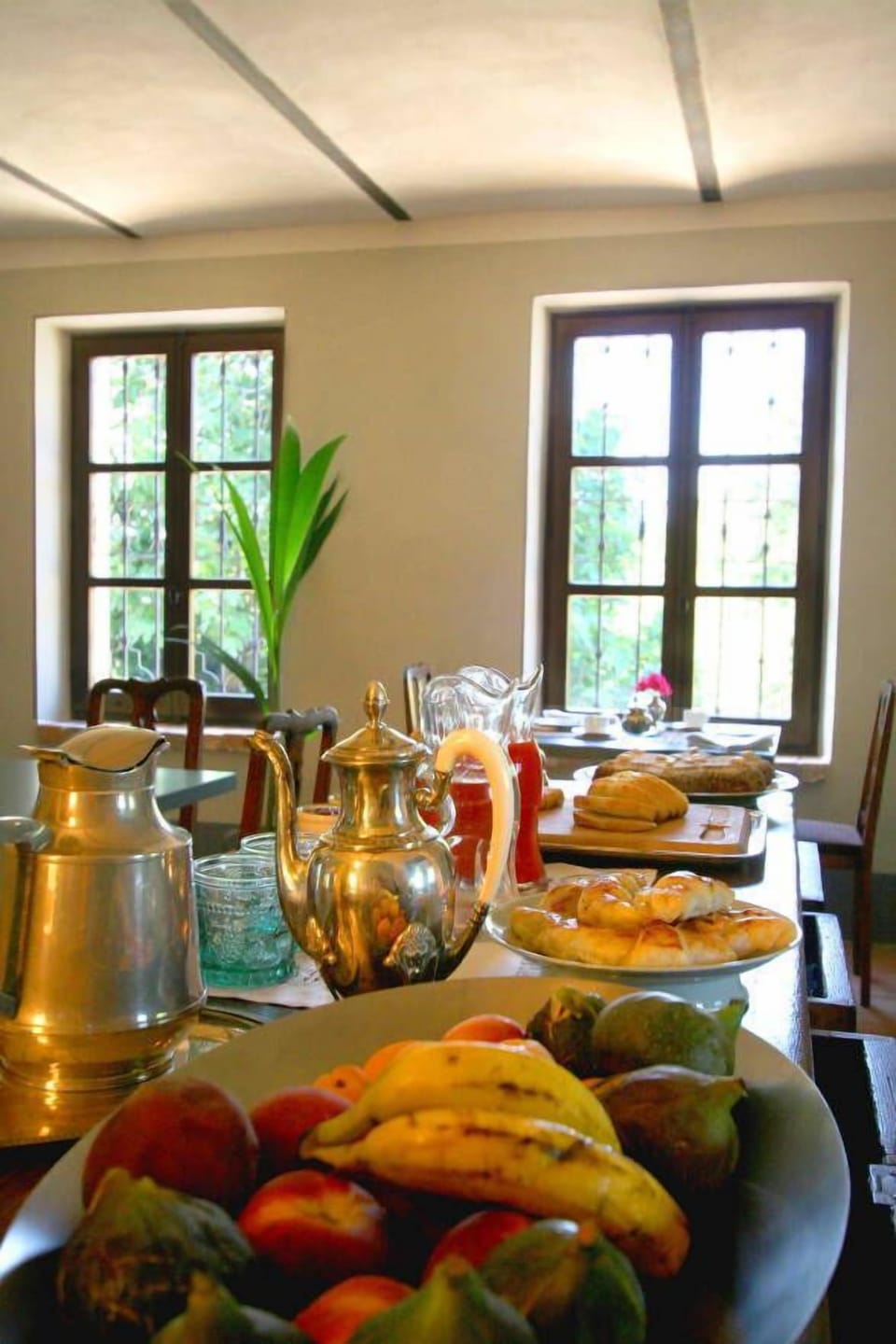 Free daily continental breakfast