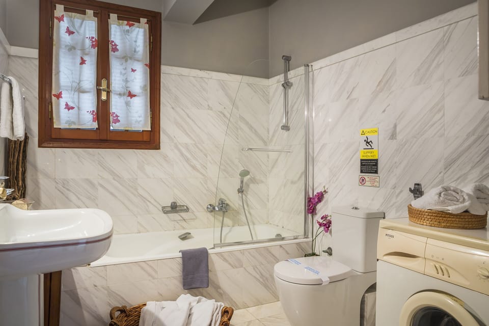 Faros Residence - Adults Only Bed and Breakfast in Fiskardo