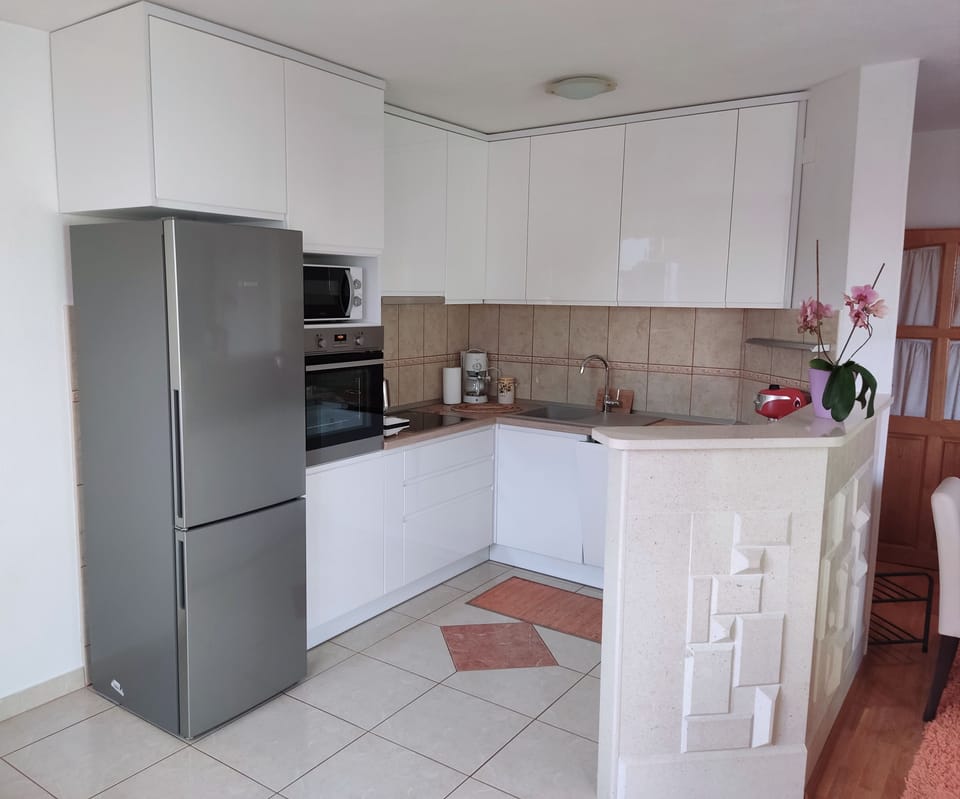Studio, Sea View | Private kitchen | Espresso maker