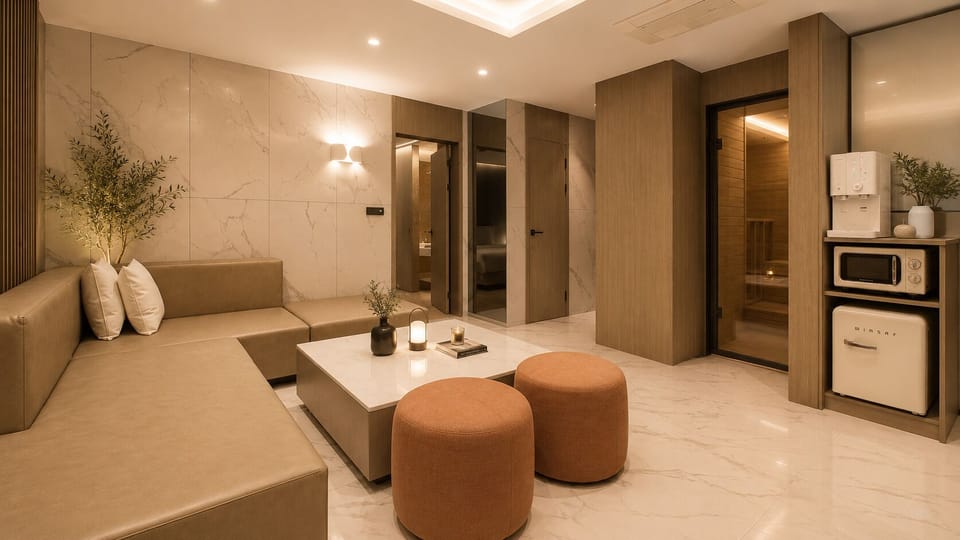 Suite | Premium bedding, memory foam beds, desk, blackout drapes