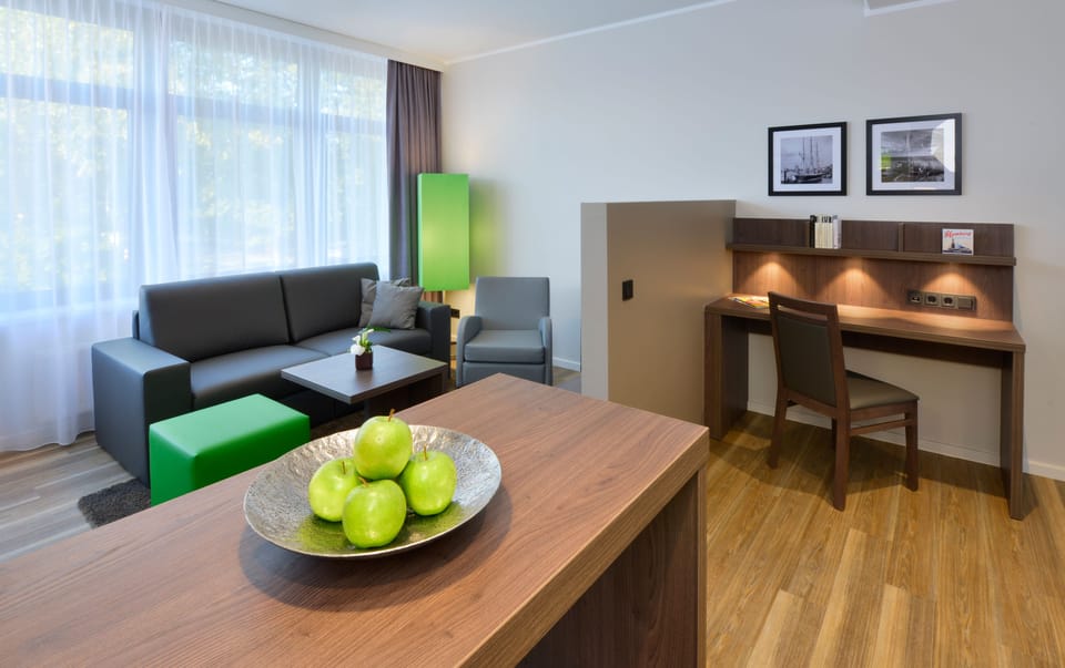 Premium Apartment, 1 Bedroom, Non Smoking | Premium bedding, in-room safe, desk, laptop workspace