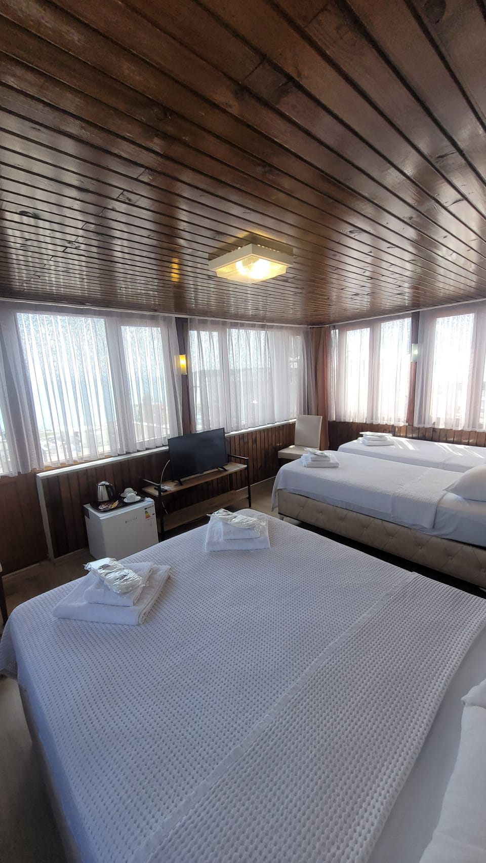 Panaromik Uc Kisilik Oda, Deniz Manzarali (450) | Egyptian cotton sheets, premium bedding, Select Comfort beds, minibar