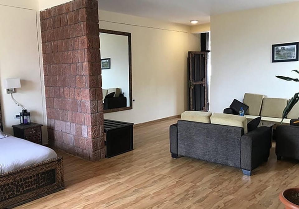 Suite | Living room | Flat-screen TV