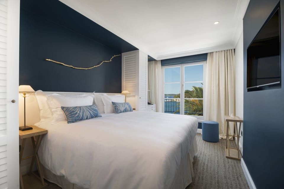 Premium bedding, minibar, in-room safe, free WiFi