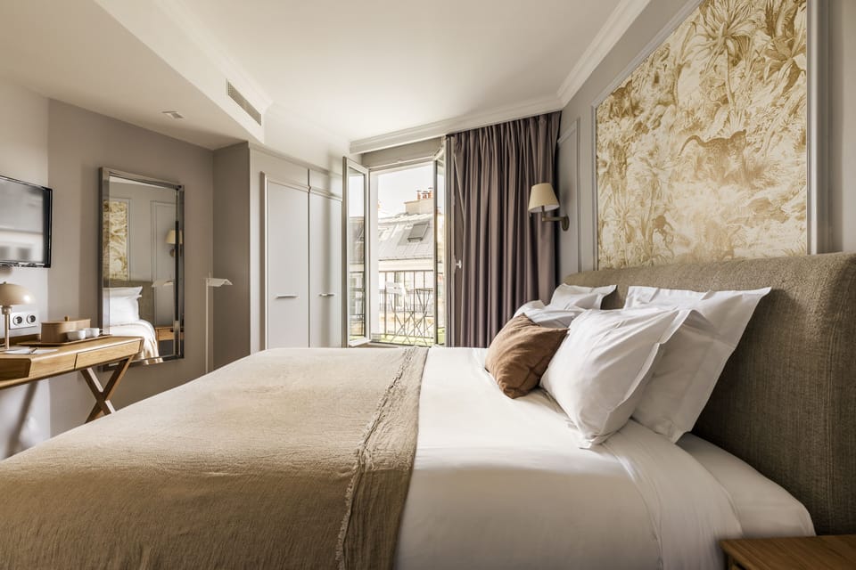 Elegance Room with Balcony | Premium bedding, in-room safe, desk, blackout drapes