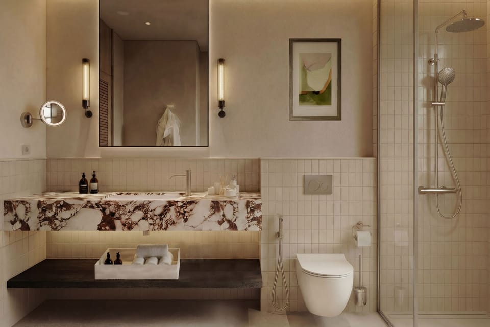 Shower, rainfall showerhead, free toiletries, hair dryer