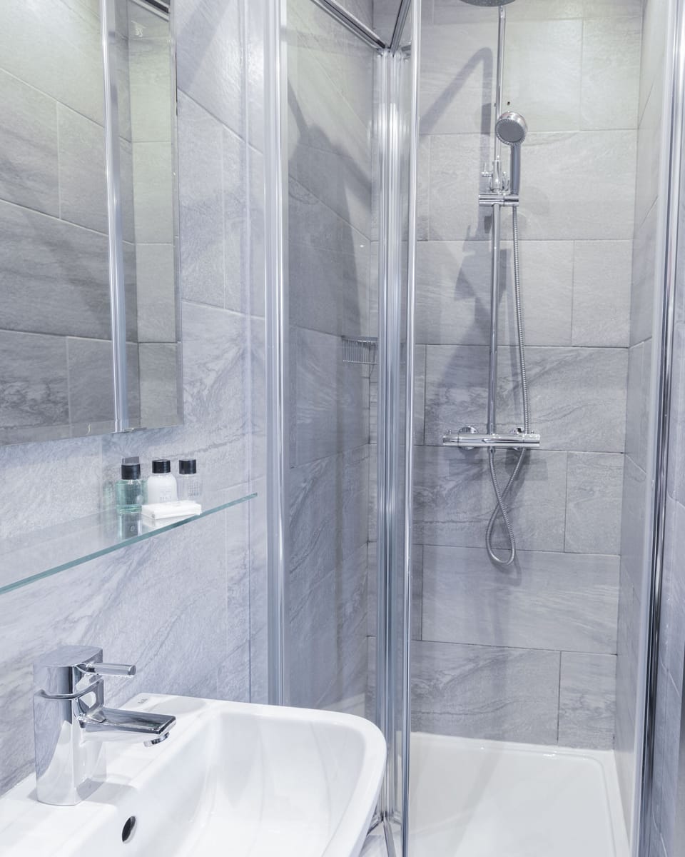 Superior Double or Twin Room, Ensuite | Bathroom