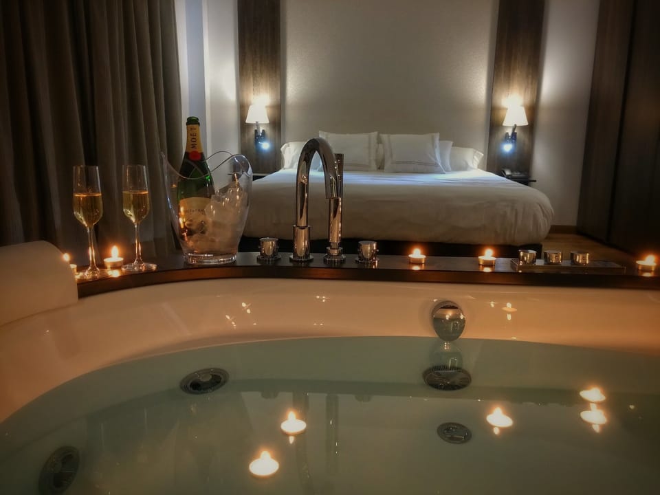 Superior Double Room, 1 King Bed, Non Smoking, Terrace | Jetted tub