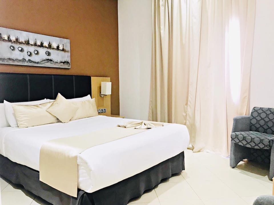 Standard Single Room | Premium bedding, minibar, in-room safe, desk
