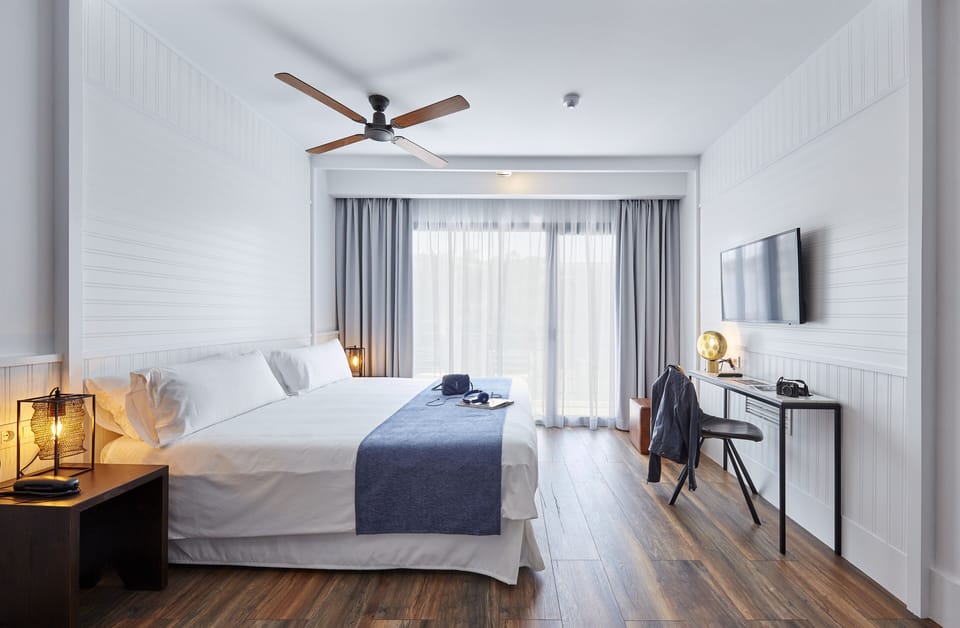 Superior Double or Twin Room (Access to Avana Rooftop) | Blackout drapes, soundproofing, free WiFi, bed sheets