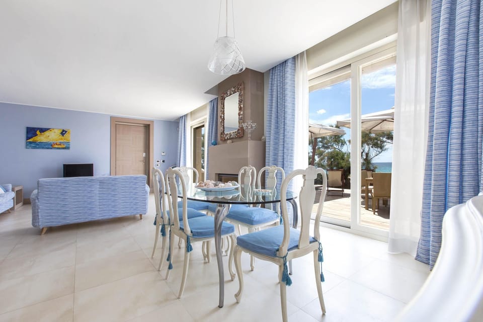 Villa, 3 Bedrooms | Living area | Flat-screen TV, fireplace
