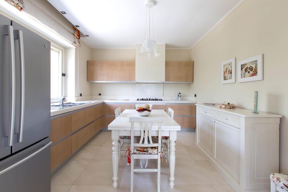 Villa, 3 Bedrooms | Private kitchen | Fridge, microwave, oven, stovetop