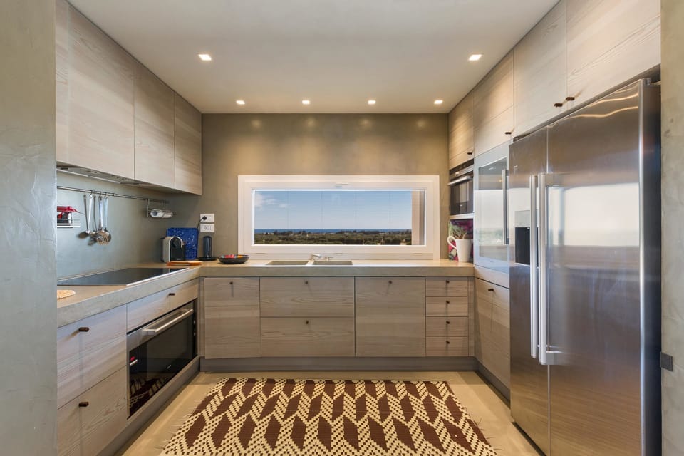 Villa, 4 Bedrooms | Private kitchen | Full-size fridge, microwave, oven, stovetop
