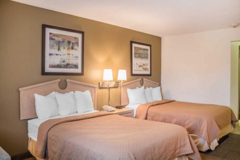 Standard Double Room, 2 Double Beds, Non Smoking | In-room safe, iron/ironing board, free WiFi, bed sheets