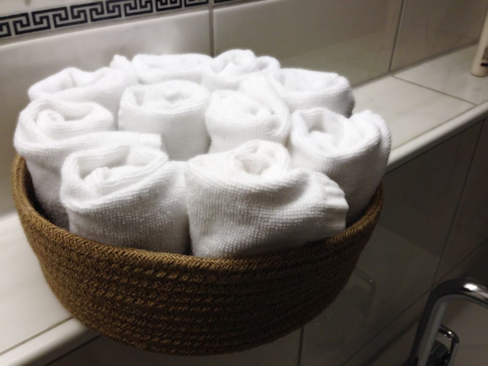 Bathroom amenities