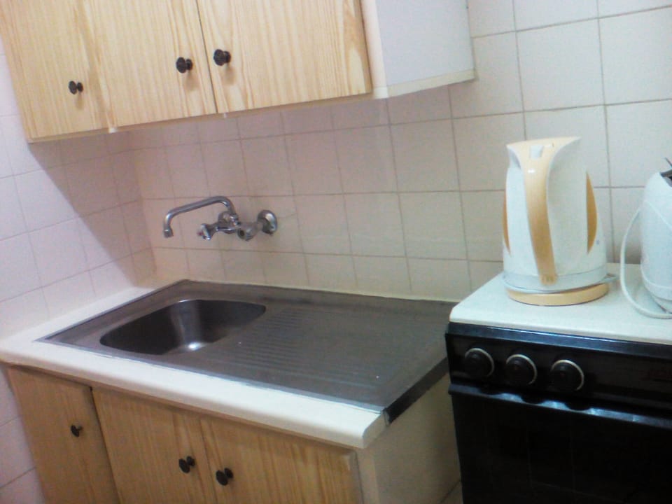 Studio | Desk, rollaway beds, free WiFi