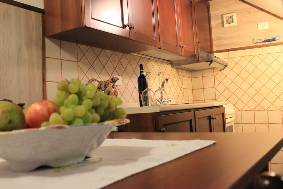 Apartment, 1 Bedroom | In-room dining