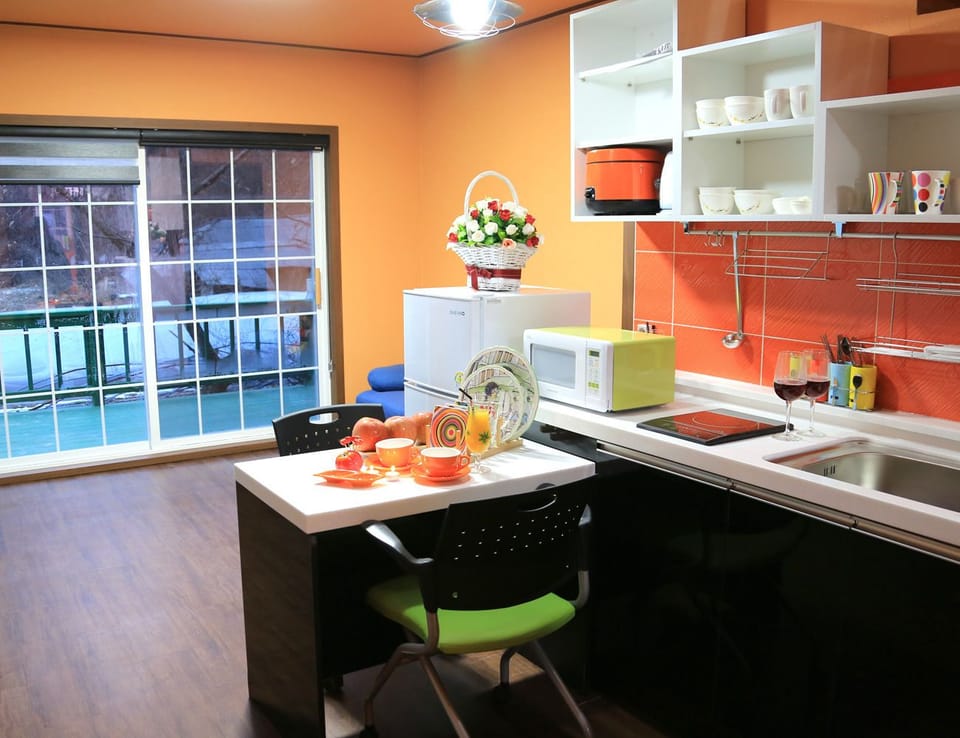 Private kitchenette
