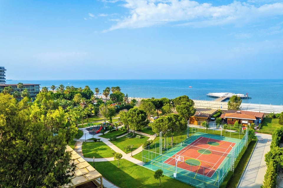 Tennis court