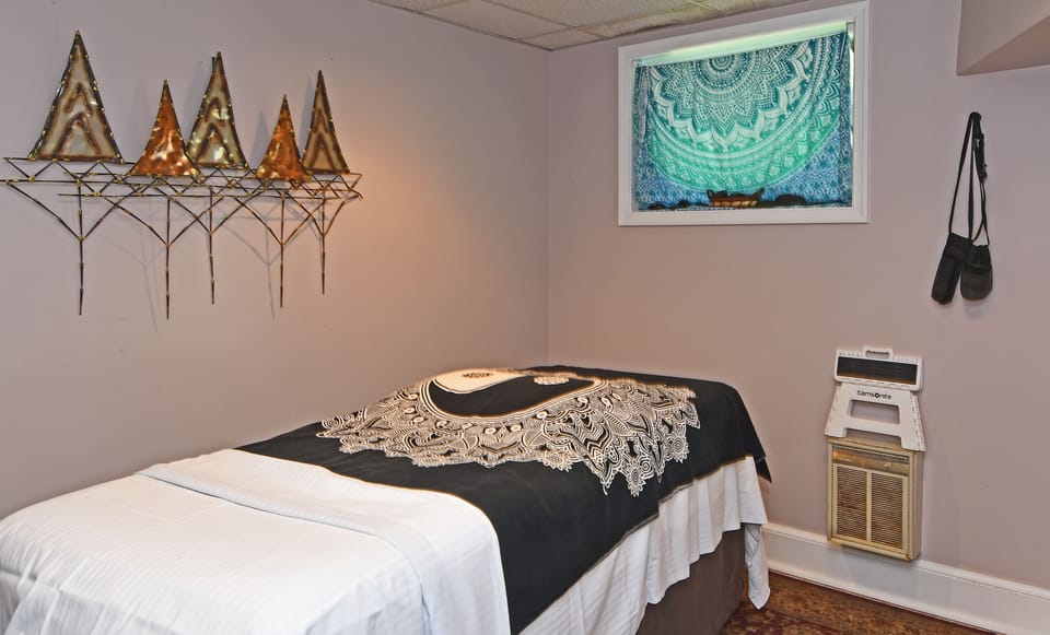 The Country Inn of Berkeley Springs Hotel in Berkeley Springs