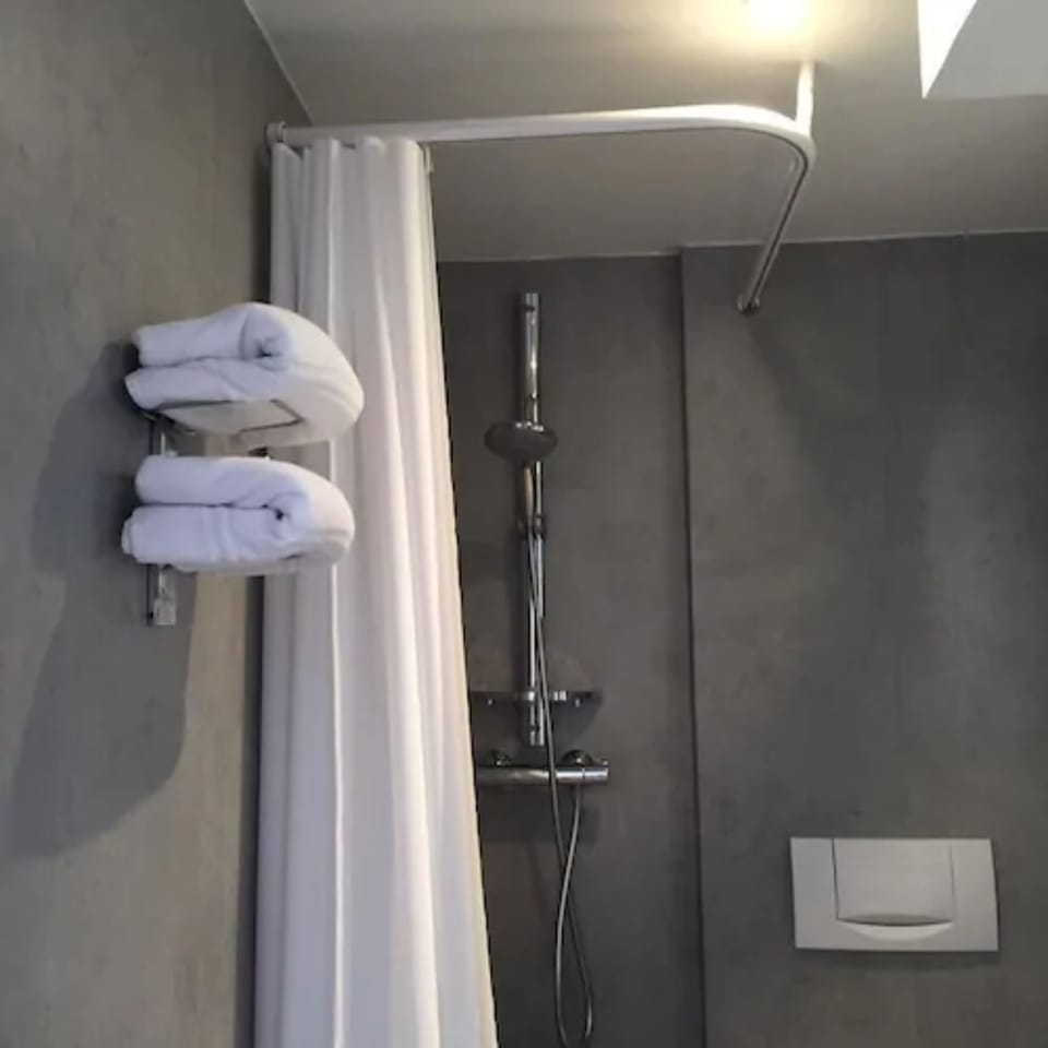 Hair dryer, towels