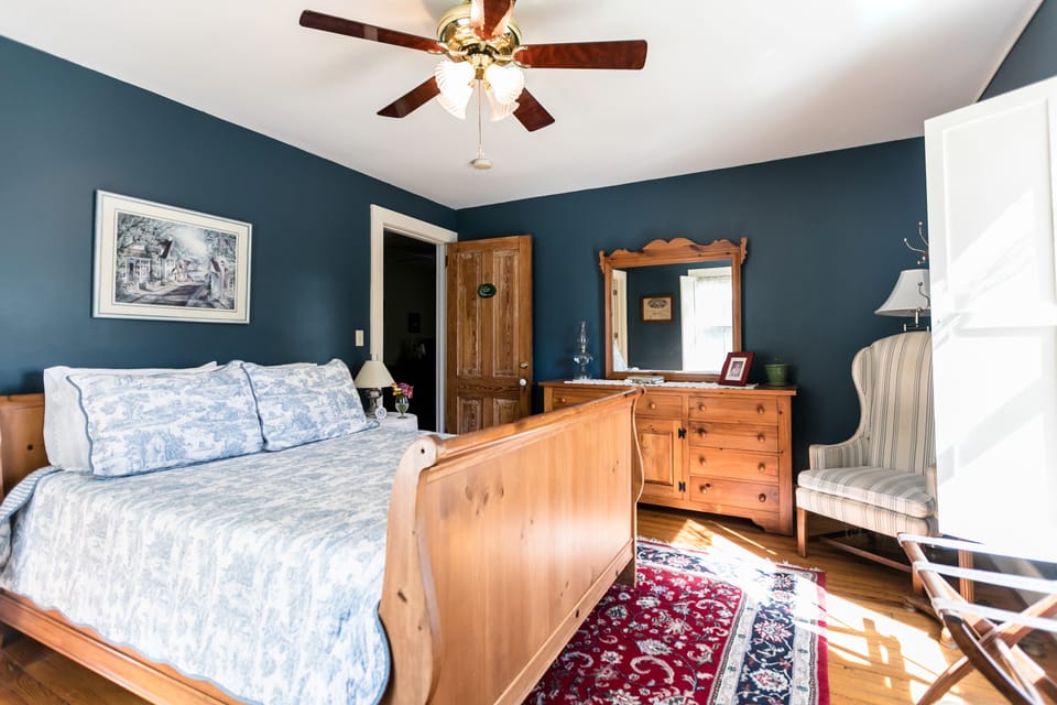 Havilah Room | Egyptian cotton sheets, premium bedding, individually decorated