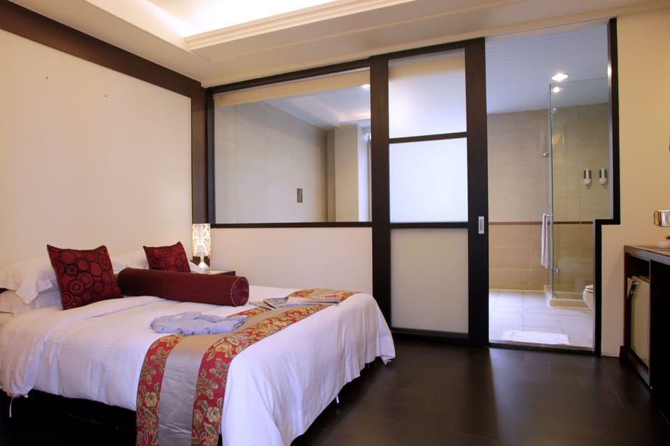Deluxe Suite | Free WiFi