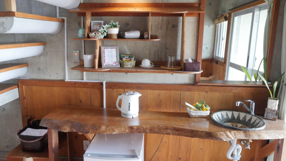 Single Room, 1 Bedroom | Blackout drapes, WiFi (free), bed sheets