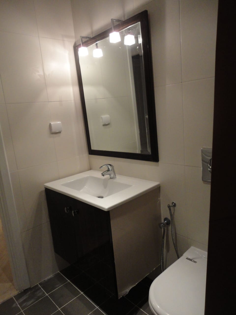 Premier Apartment, 2 Bedrooms | Bathroom sink