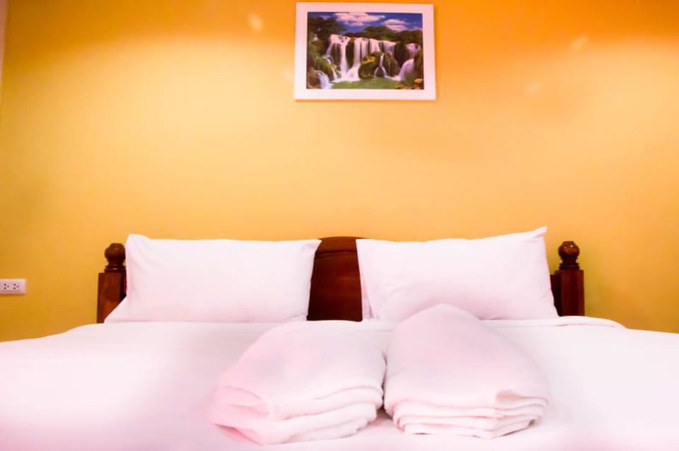 Standard Double Room | Desk, blackout drapes, rollaway beds (surcharge), WiFi (free)