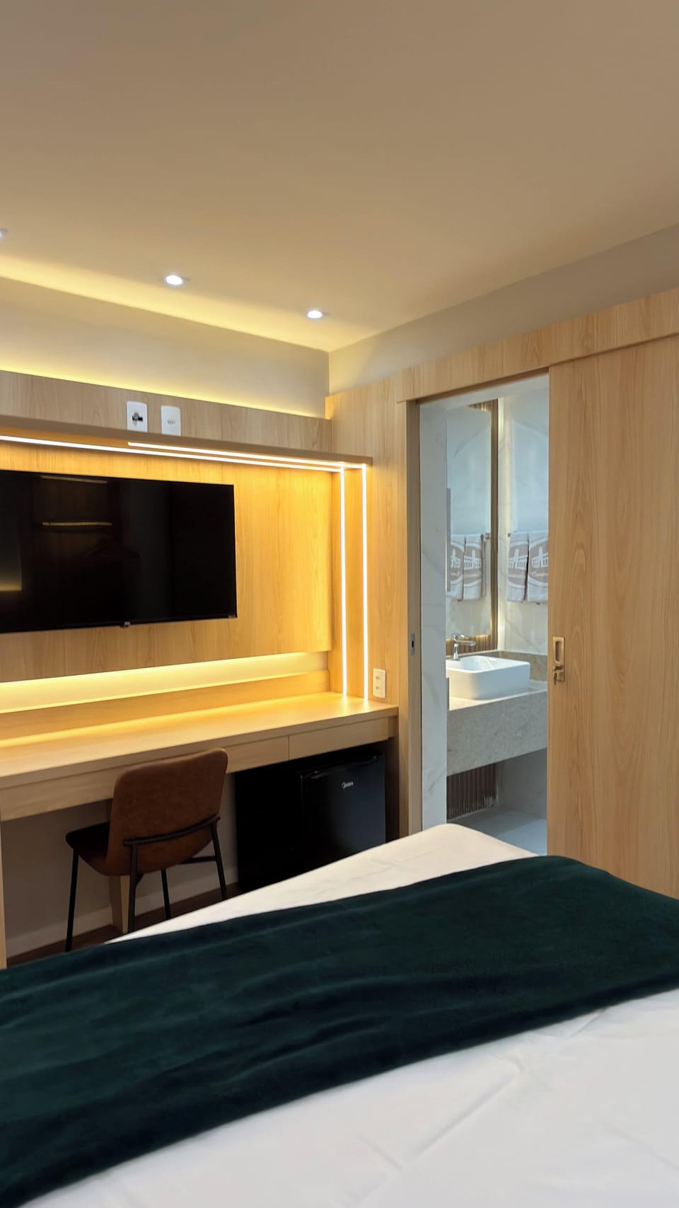 Comfort Double Room, 1 Double Bed | Minibar, desk, blackout drapes, free WiFi