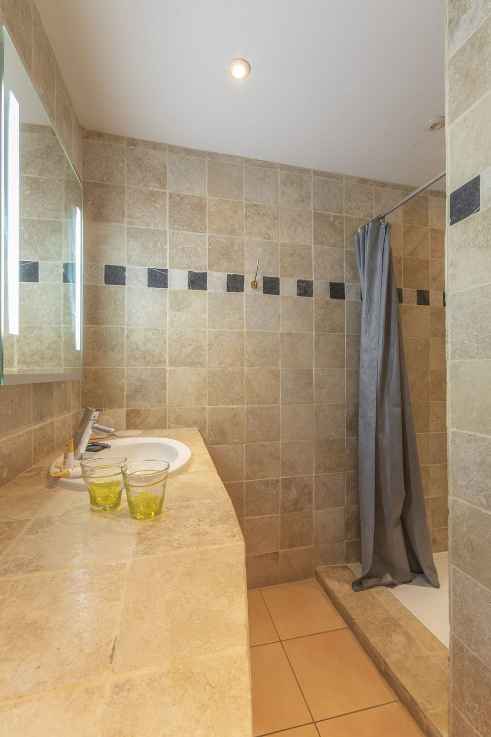 Comfort Triple Room, Sea View | Bathroom | Shower, free toiletries, towels